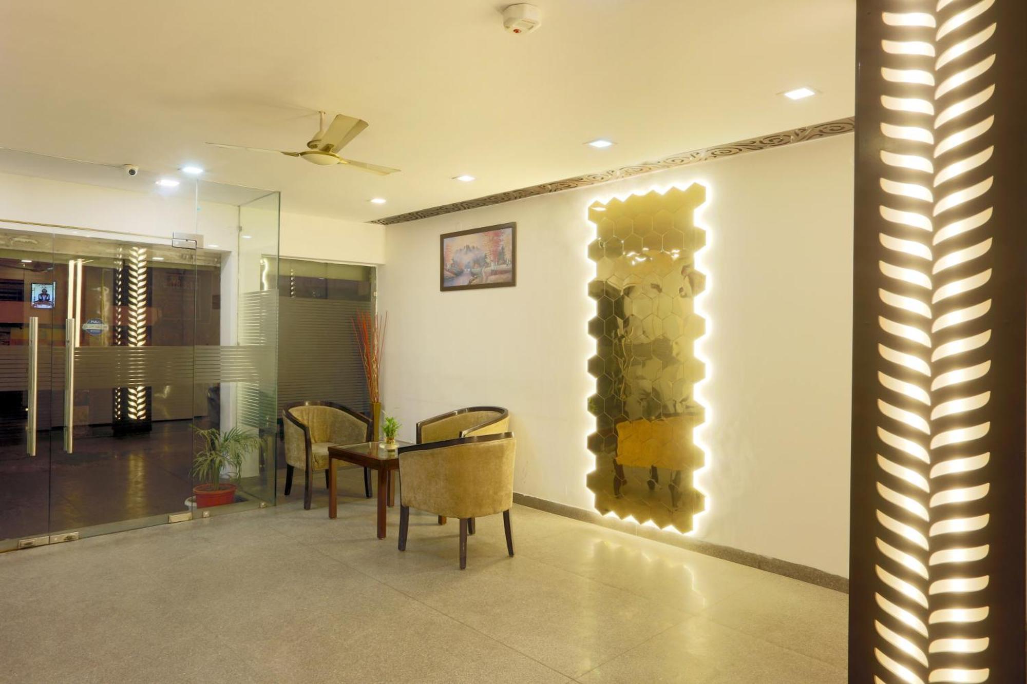 Airport Hotel Chanakya Delhi Nova Deli Exterior foto